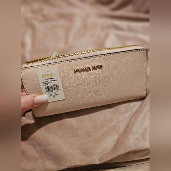 NWT - Michael Kors crossbody satchel and wallet, selling as a set only - Picture 4 of 14